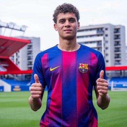 Nova estrela do Egito joga no Barcelona e encara comparação com Haaland