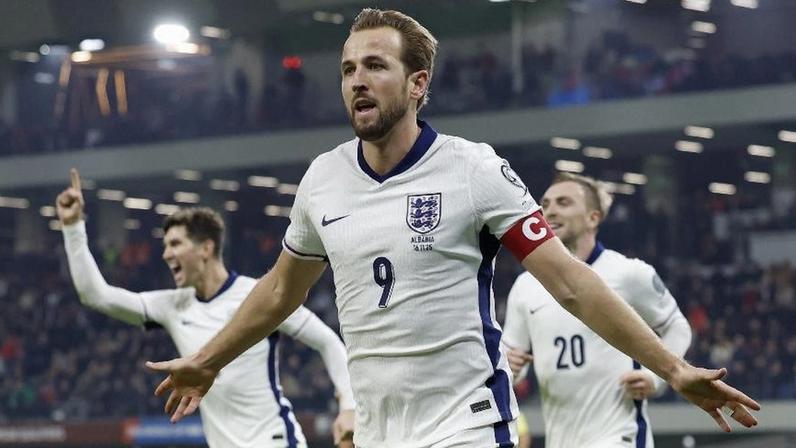 Harry Kane, da Inglaterra, comemora gol contra a Albânia pelas Eliminatórias Europeias
