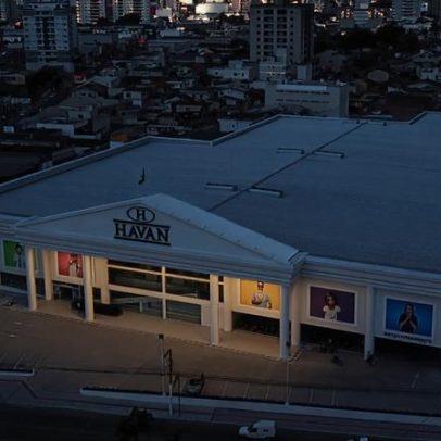 Quem é o empresário por trás da fortuna das lojas Havan no Brasil
