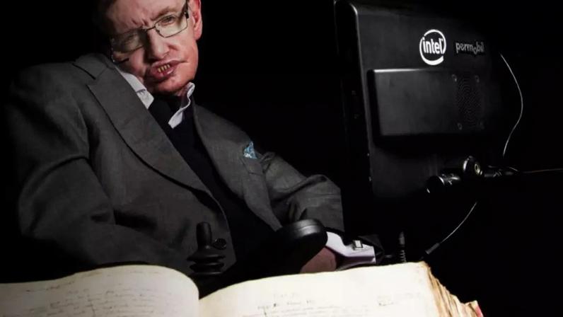 Stephen Hawking morreu em 2018, aos 76 anos