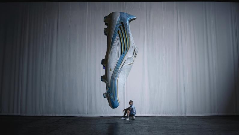 Chuteira de Messi para a Copa de 2026 — Foto: Adidas