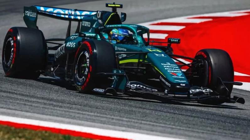 Fernando Alonso abandonou o GP de Barcelona