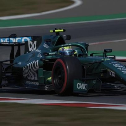 Alonso abandona GP de Barcelona após falha mecânica diante da torcida