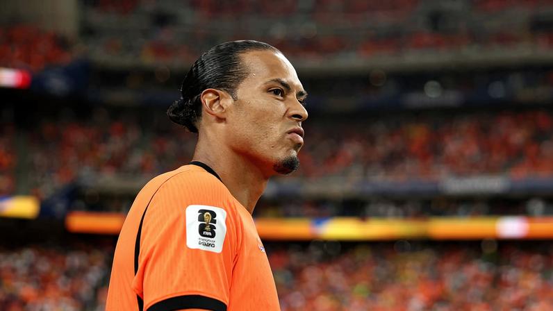 Com dois de Brobbey, Holanda chega a 100 gols na história das Copas