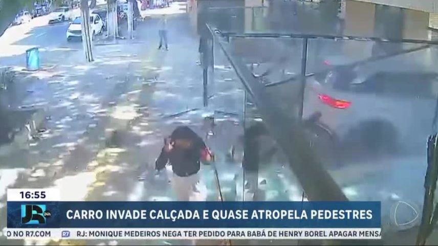 Carro desgovernado sobe em calçada e quase atropela pedestres em Belém (PA)