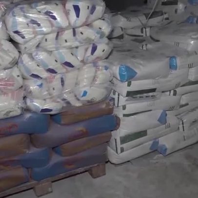 Milicianos e traficantes se unem para cobrar taxas sobre comida no RJ