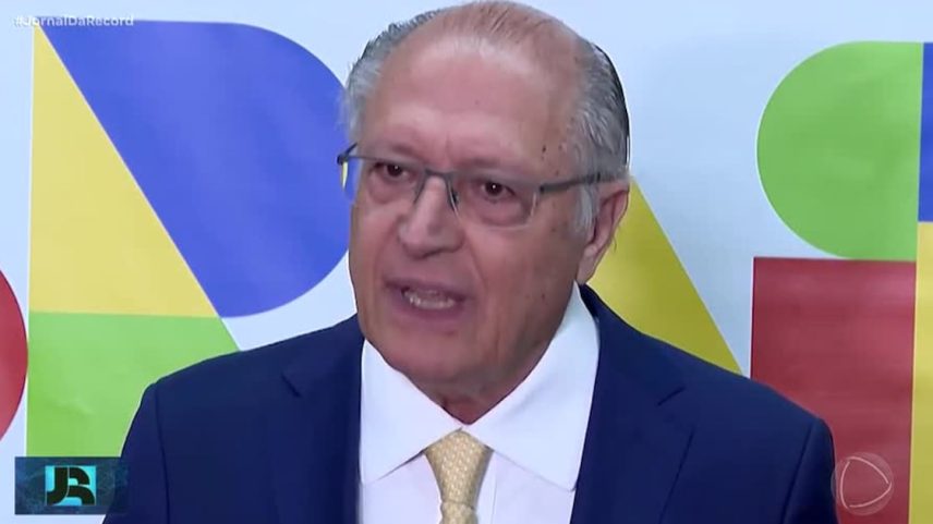 Governo brasileiro classifica nova taxação dos EUA como 'sabotagem política'
