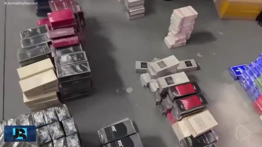 SP: polícia fecha fábrica de perfumes falsificados na zona leste e apreende mais de 7 mil frascos