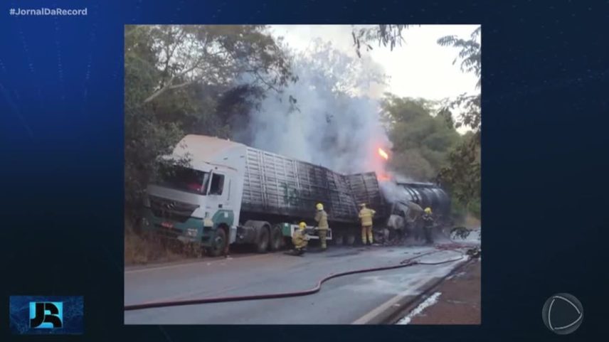 MG: carreta com combustível explode após acidente e mata motorista em Unaí