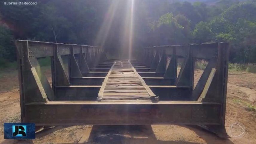 Polícia investiga roubo de ponte histórica no interior de MG