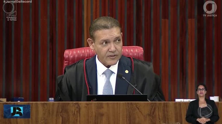 TSE julga suspensão de pesquisa eleitoral sobre intenções de voto para a Presidência da República
