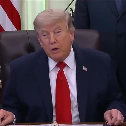 Trump avança em acordo com Irã e queda no preço do petróleo