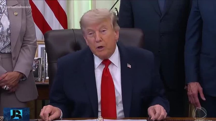 Trump avança em acordo com Irã e queda no preço do petróleo
