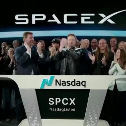 Elon Musk torna-se o primeiro trilionário do mundo com estreia da SpaceX na bolsa