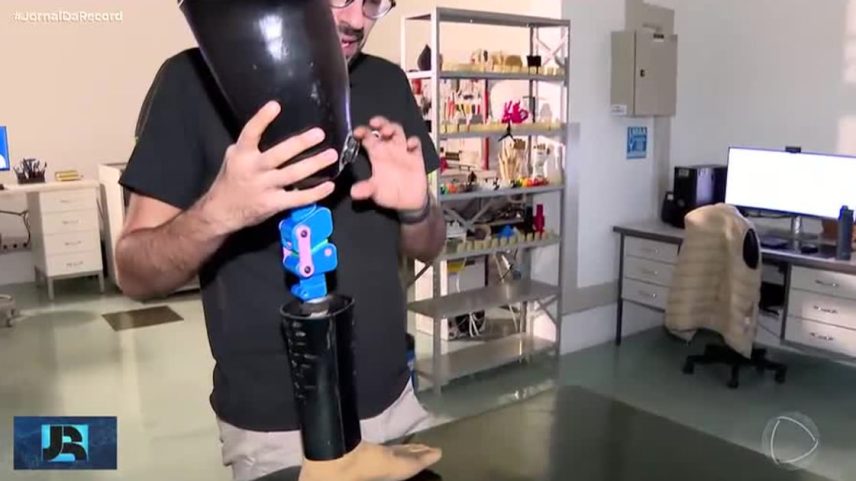 Estudantes brasileiros desenvolvem joelho 3D que promete revolucionar próteses