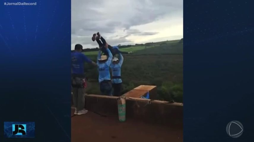 Mulher de 21 anos morre ao fazer salto radical sem proteção no interior de SP
