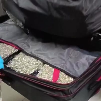 Funcionários do aeroporto de Guarulhos desviavam malas com drogas para a Europa
