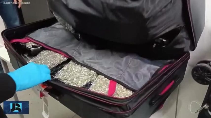 Funcionários do aeroporto de Guarulhos a serviço do tráfico despacham malas com drogas para Europa
