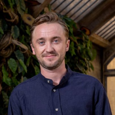 Tom Felton encerra namoro e cria perfil em app exclusivo, diz jornal