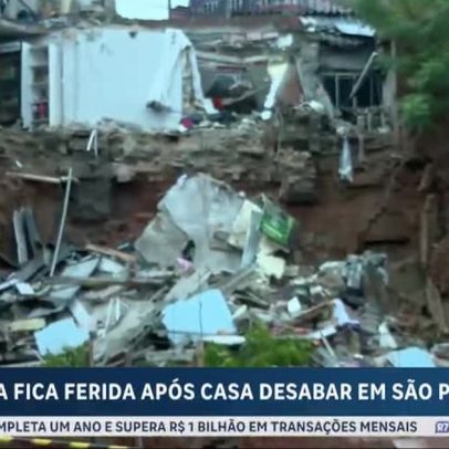 Desabamento de casa em São Paulo fere idosa