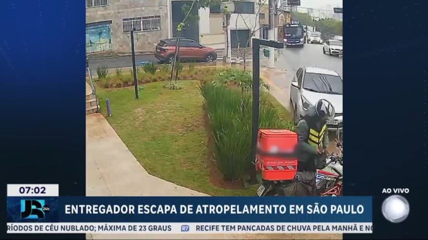 Entregador escapa de atropelamento na zona norte de São Paulo