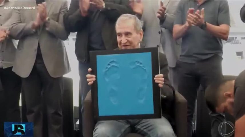 Técnico do tetra, Carlos Alberto Parreira é internado no RJ e estado de saúde preocupa