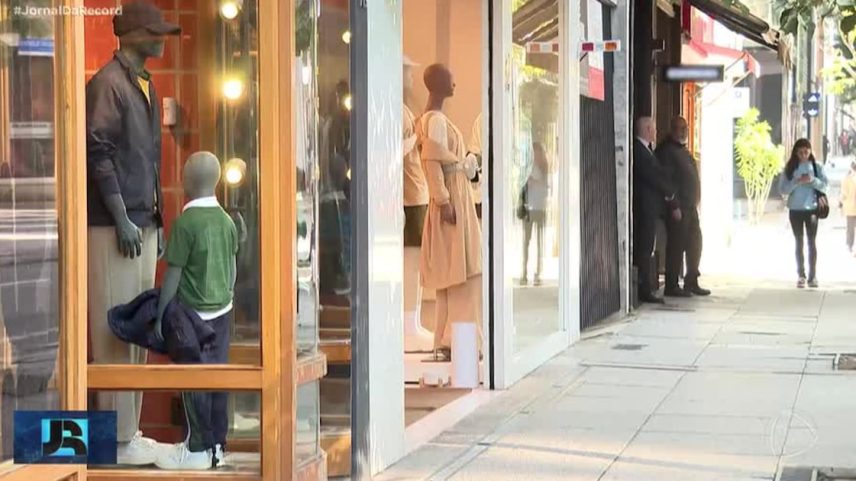 Oscar Freire, a rua mais luxuosa de SP, registra 74 roubos e furtos em quatro meses