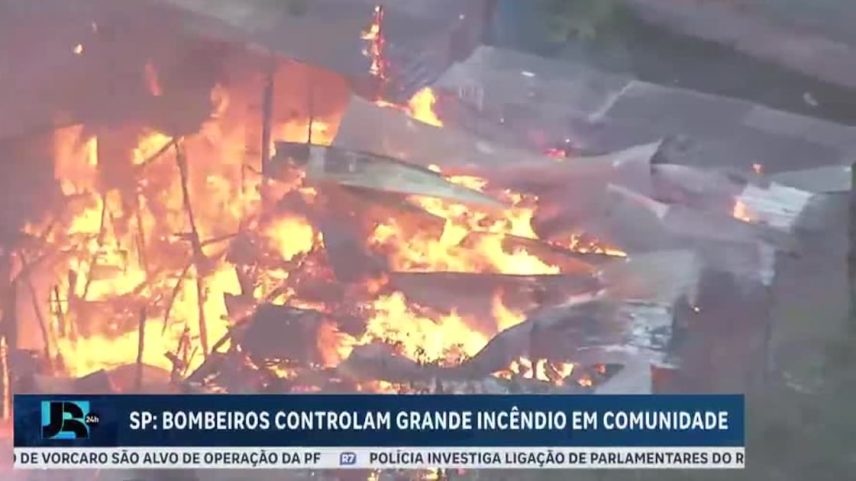 Bombeiros controlam incêndio em comunidade da zona sul de São Paulo