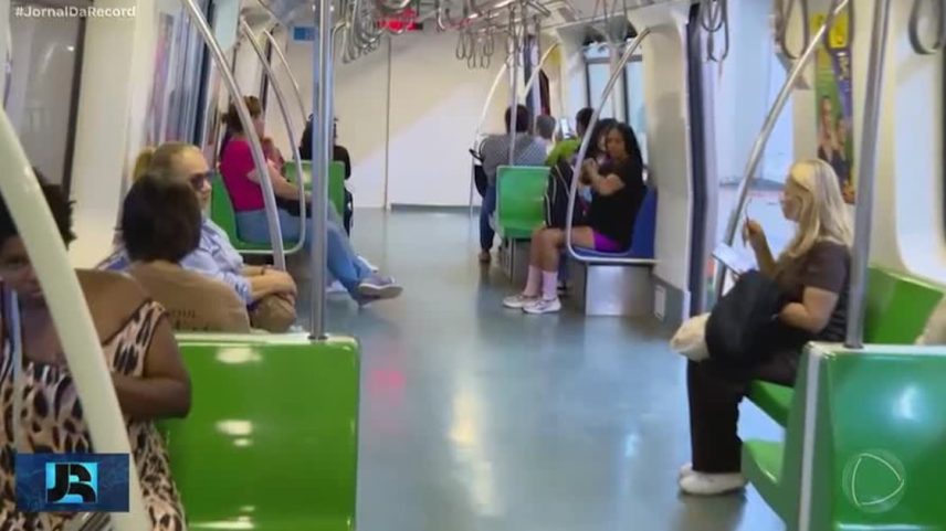 Casos de importunação sexual reacendem debate sobre vagões exclusivos para mulheres