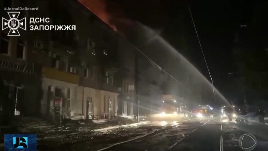 Bombardeio russo atinge Zaporizhia, região com grande usina nuclear, deixa vítima fatal