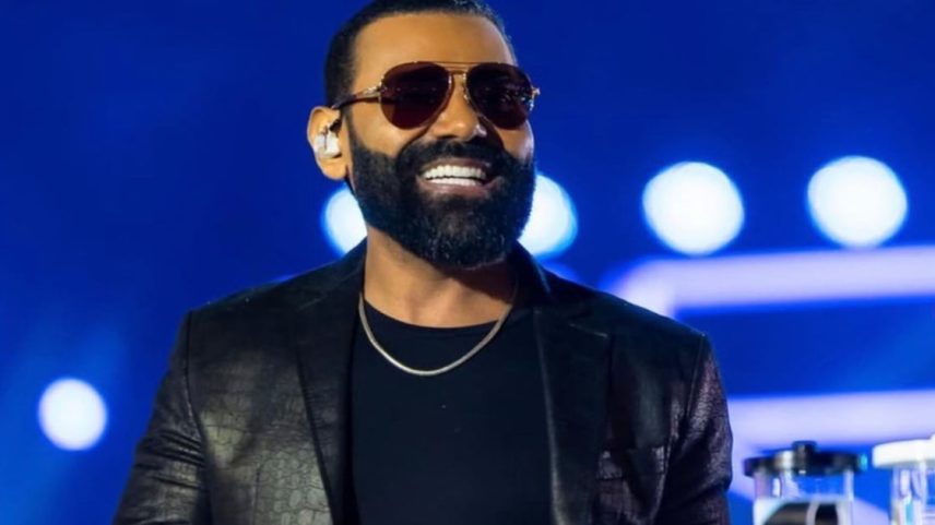 Pablo do Arrocha chama a polícia após ser atingido por lata em show