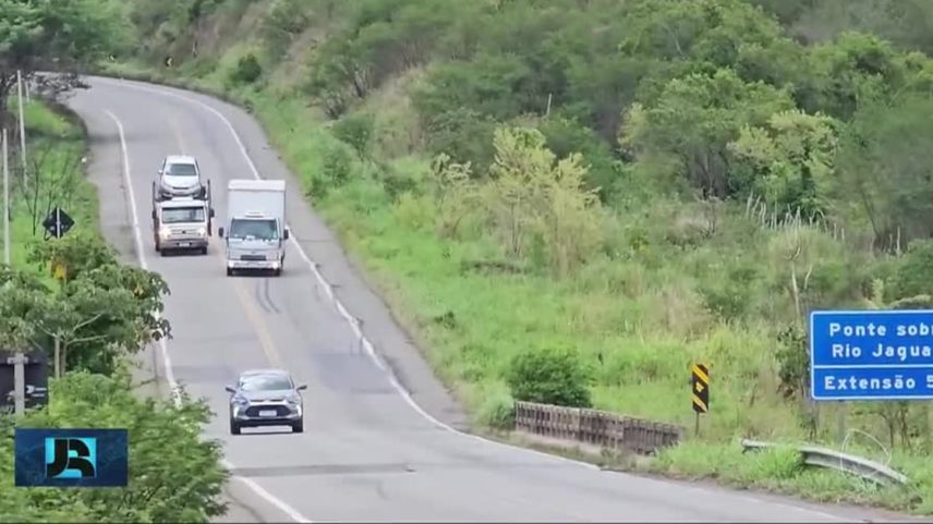 Número de acidentes com caminhões aumenta quase 30% em estradas federais da Bahia entre abril e maio