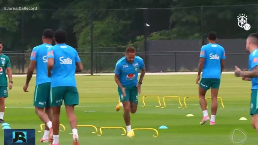Recuperado, Neymar participa integralmente de treino da seleção brasileira
