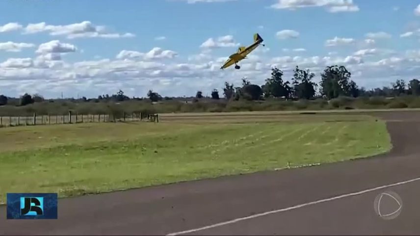 Avião com falha mecânica faz pouso de barriga no aeroporto de Alegrete (RS)