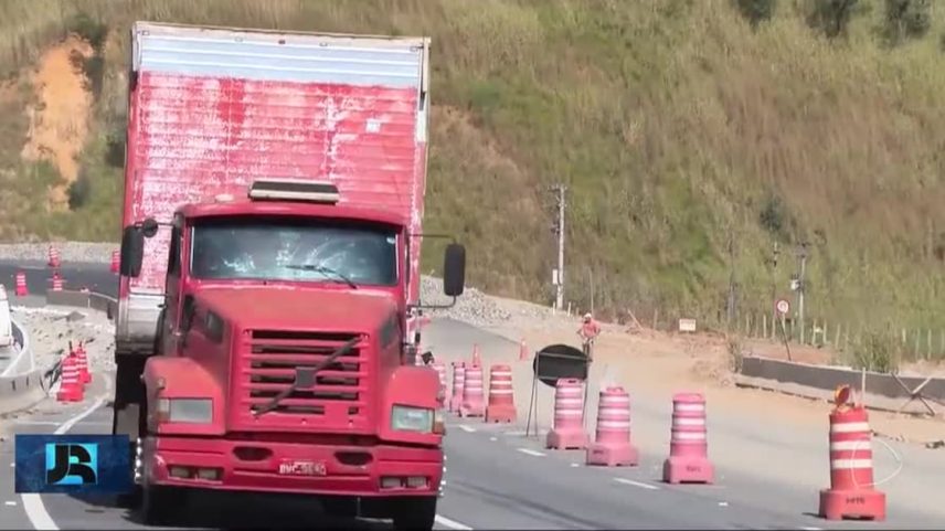 Governo federal inaugura trecho de duplicação da Via Dutra, que liga o RJ a SP