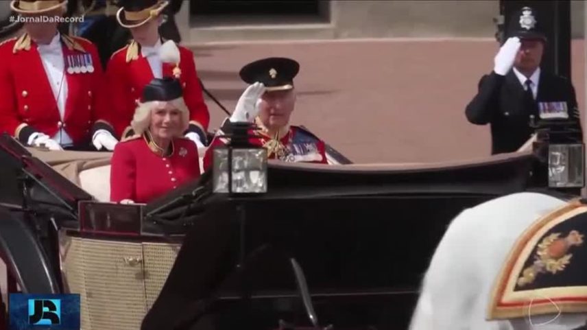 Rei Charles III anuncia que não irá morar mais no Palácio de Buckingham, em Londres