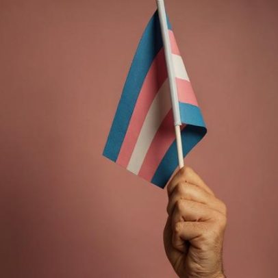 STJ determina que plano de saúde custeie cirurgia de feminização facial