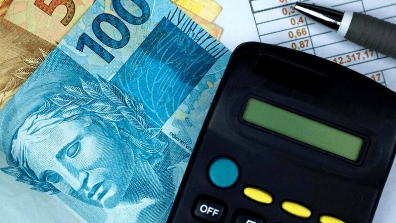 TJ/DF manda seguir execução de débitos locatícios em shopping e admite cumulação de honorários.