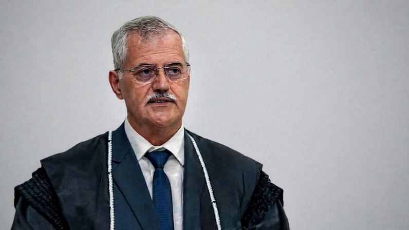 CNJ arquiva investigação contra desembargador.