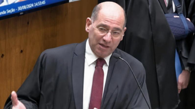 No STJ, advogado compara score positivo a milhas em cartão de crédito - Migalhas