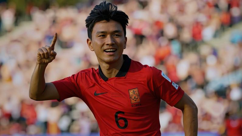 Hwang In-beom, que anotou belo gol pela Coreia do Sul contra a Tchéquia
