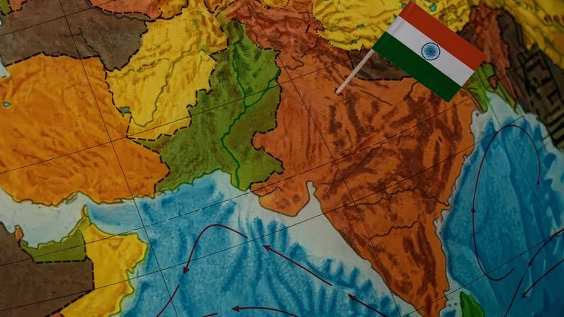 India’s leading alcohol industry body has urged state governments to review tax concessions for imported spirits before the first UK trade deal tariff reductions take effect next month. The group argues that existing state incentives, combined with lower import duties, could place domestic producers at a competitive disadvantage.