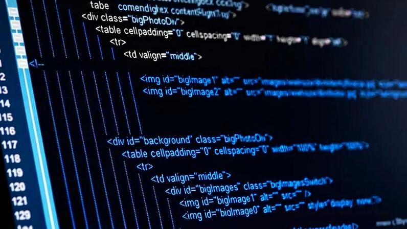 Falsos assistentes de IA roubam credenciais e dados de programadores