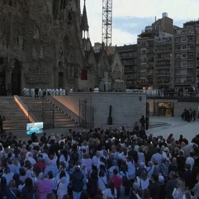 Inauguração da torre da Sagrada Família recebe bênção do Papa