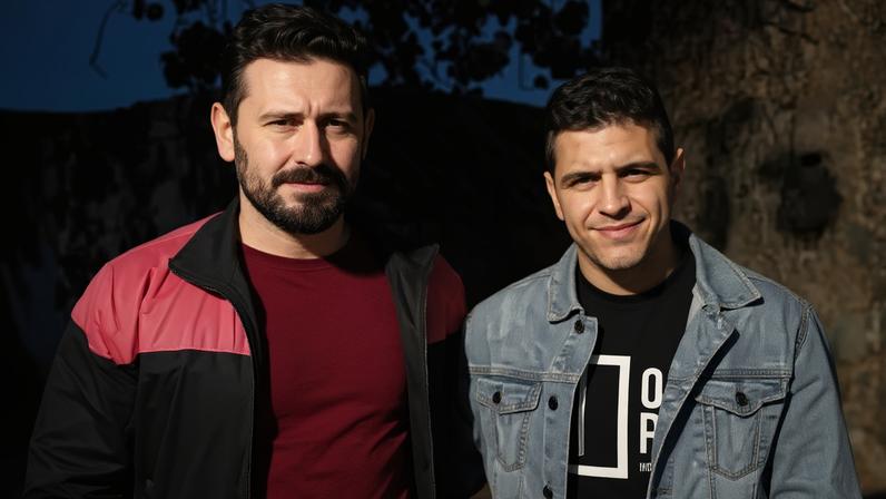 Ahmad Sarparast e Ayoob Poor-Rezazadeh. (Foto: Article 18)