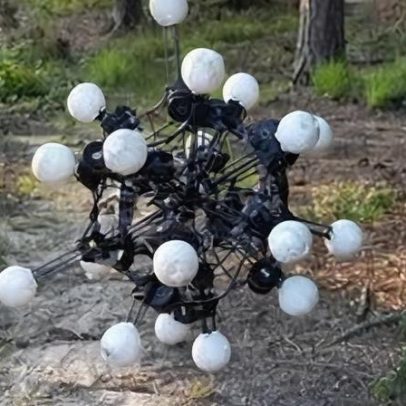 Robô com 20 pernas e 20 olhos desafia conceito tradicional de robótica