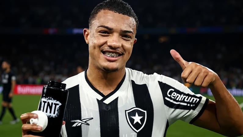 Kayke foi formado na base do Botafogo (Foto: Vítor Silva/Botafogo)