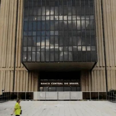 Boletim Focus eleva inflação de 2026 e mantém previsão da Selic