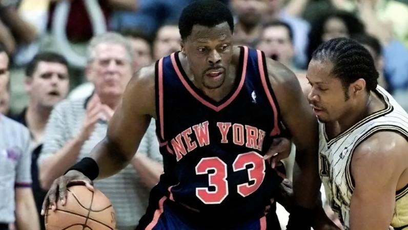 Patrick Ewing era o principal jogador do New York Knicks em 1999 (Foto: ROBERT SULLIVAN/AFP)