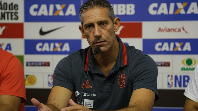"Queremos continuar líderes", disse José Neto em coletiva do Flamengo de 2017 (Foto: João Neto/LNB)
